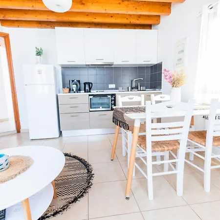 Myrtia Apartment *